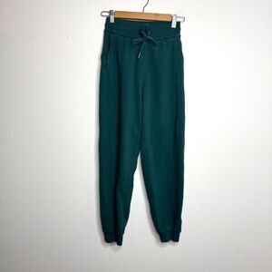 Lululemon Green Jasper Scuba Relaxed-Fit‎ High-Rise Jogger